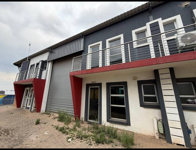 154M² WAREHOUSE TO LET IN CHLOORKOP